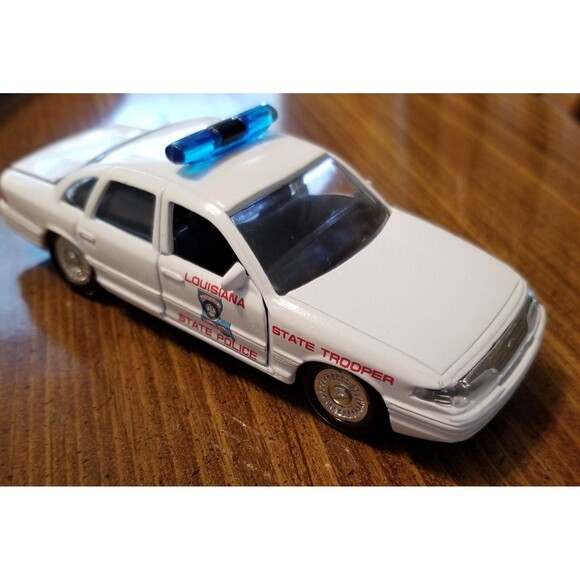 Louisiana State Police Road Champs die cast police car 1:43 scale - Picture 7 of 12